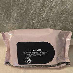 MAC Gently Off Micellar Water Wipes - 30 Sheets New